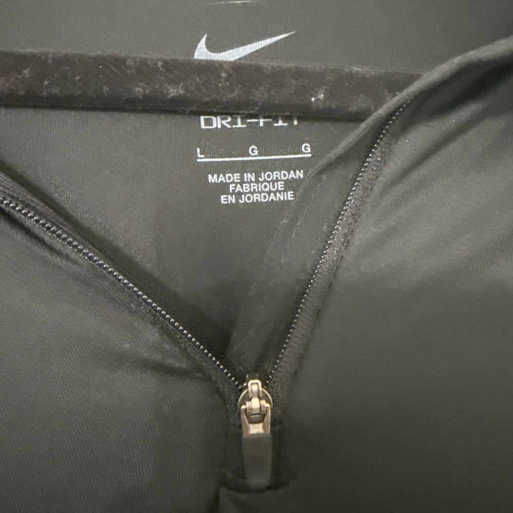 Nike Black Long-Sleeve Quarter-Zip Top - Picture 3 of 4